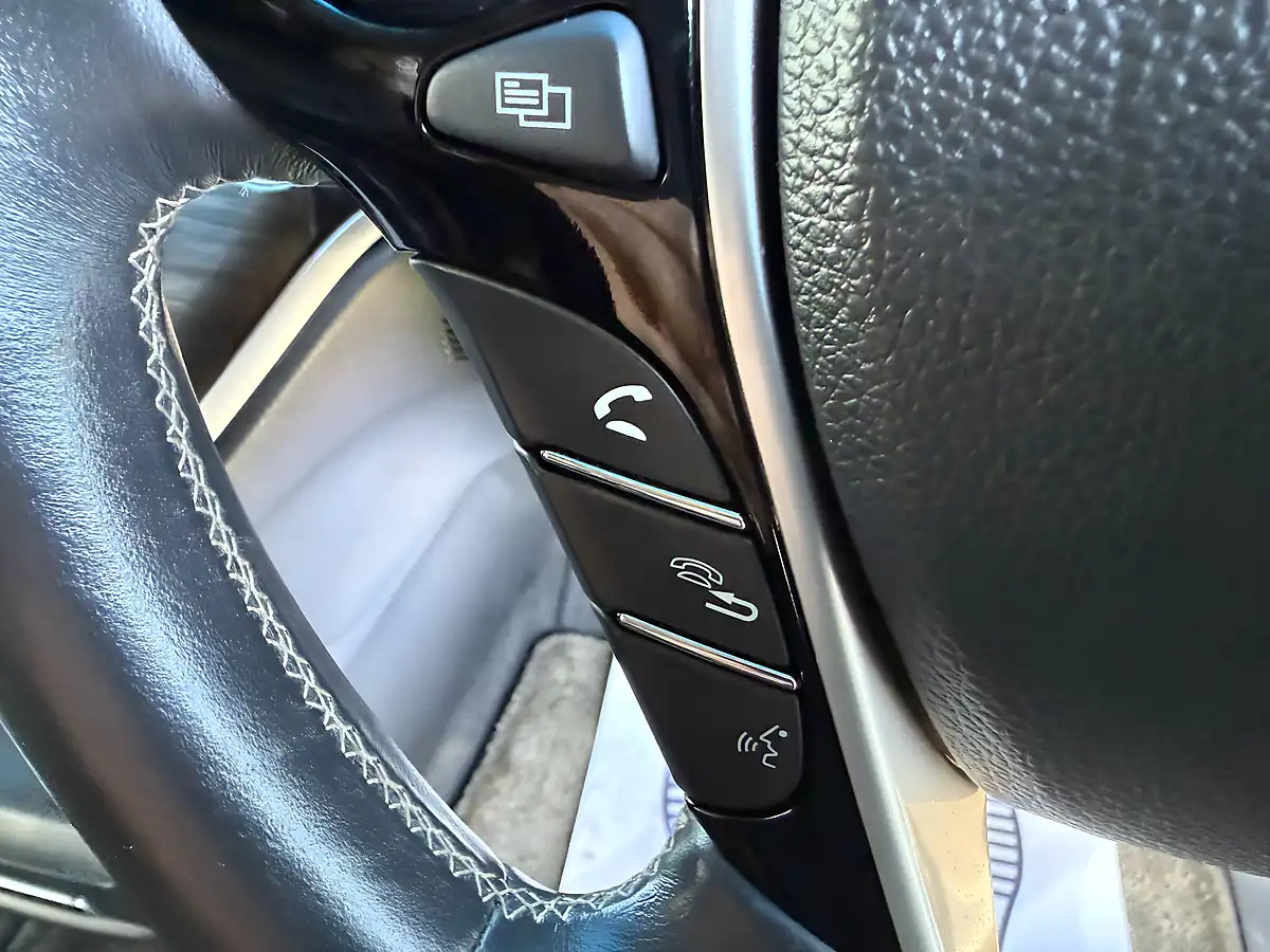 Used 2013 Honda Odyssey Absolute Advance Black - Interior and Exterior details 17