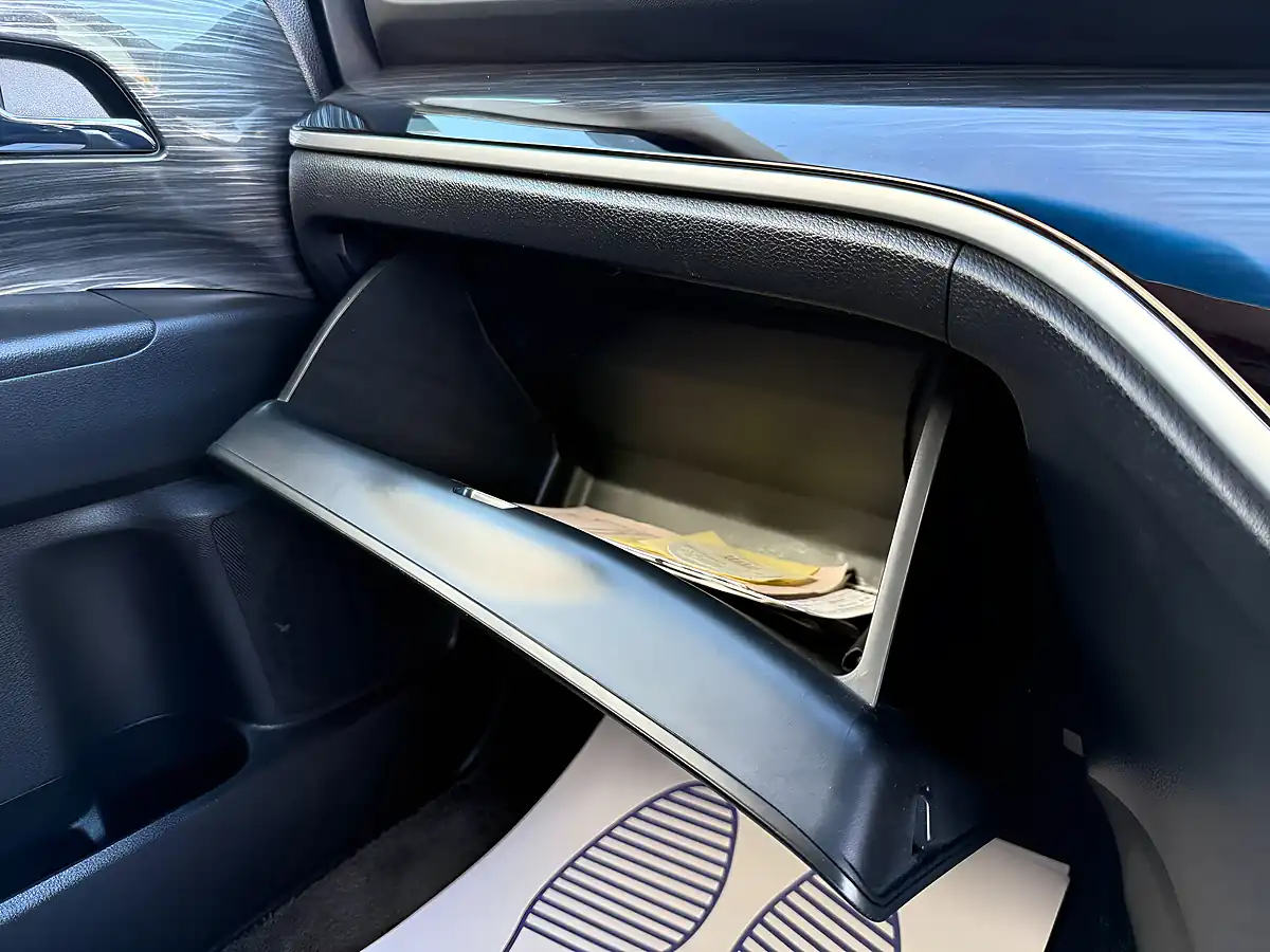 Used 2013 Honda Odyssey Absolute Advance Black - Interior and Exterior details 18