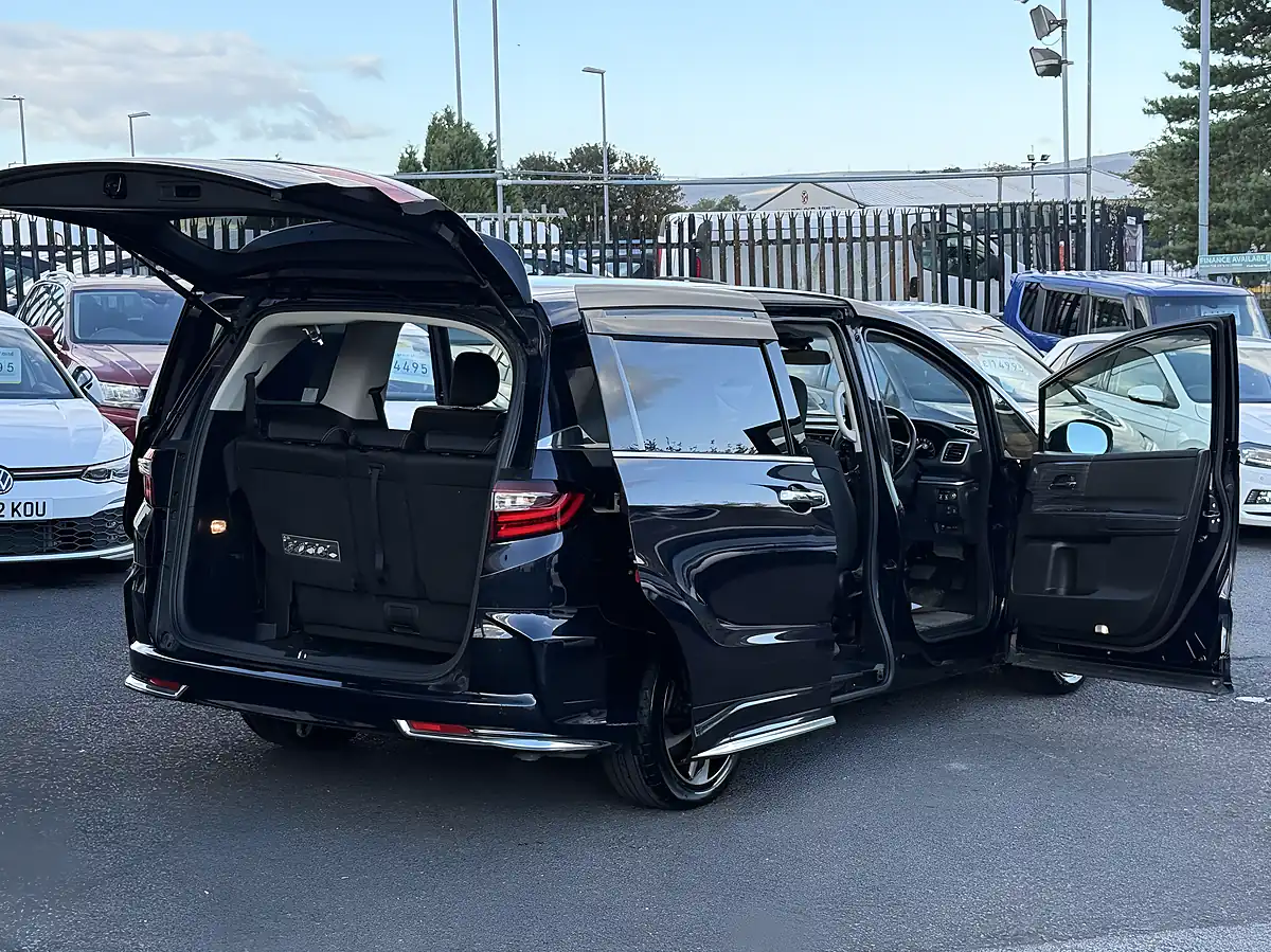 Used 2013 Honda Odyssey Absolute Advance Black - Interior and Exterior details 2