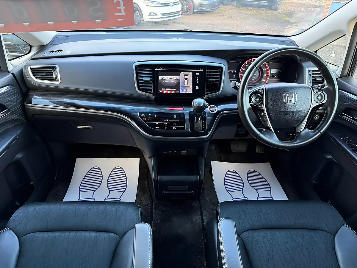 Used 2013 Honda Odyssey Absolute Advance Black - Interior and Exterior details 3