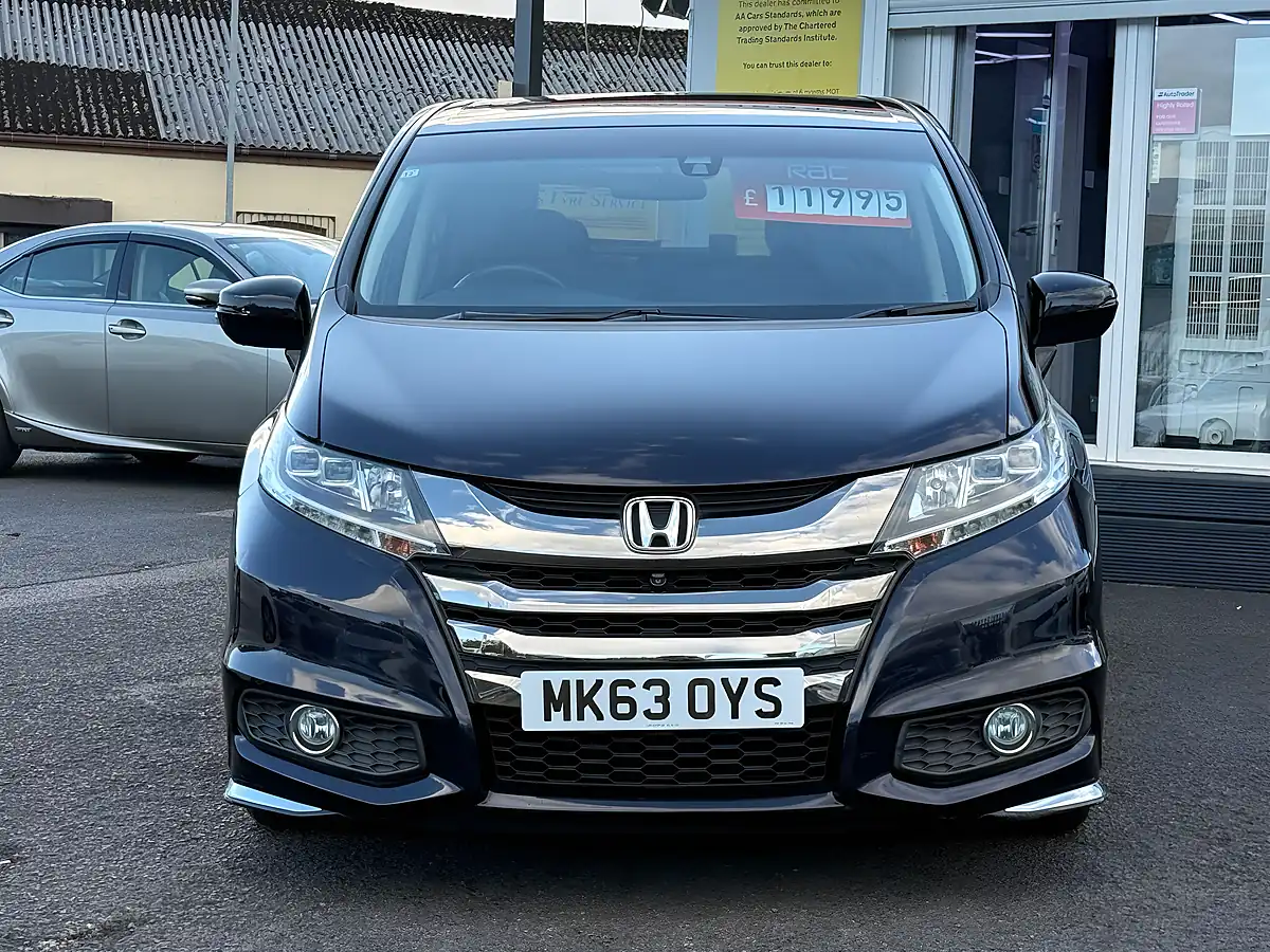 Used 2013 Honda Odyssey Absolute Advance Black - Interior and Exterior details 7