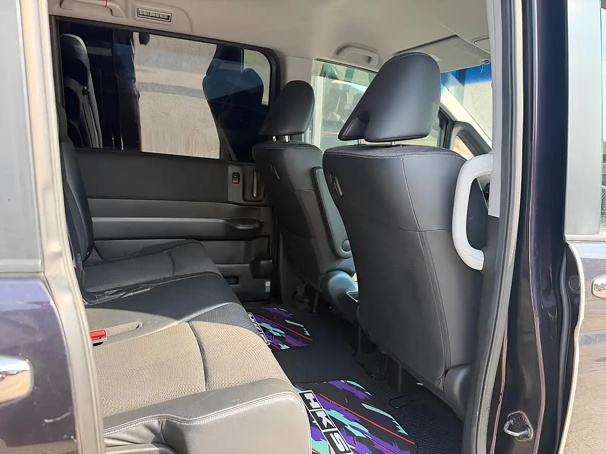 Used 2013 Honda Stepwagon Spada Z Purple - Interior and Exterior details 16