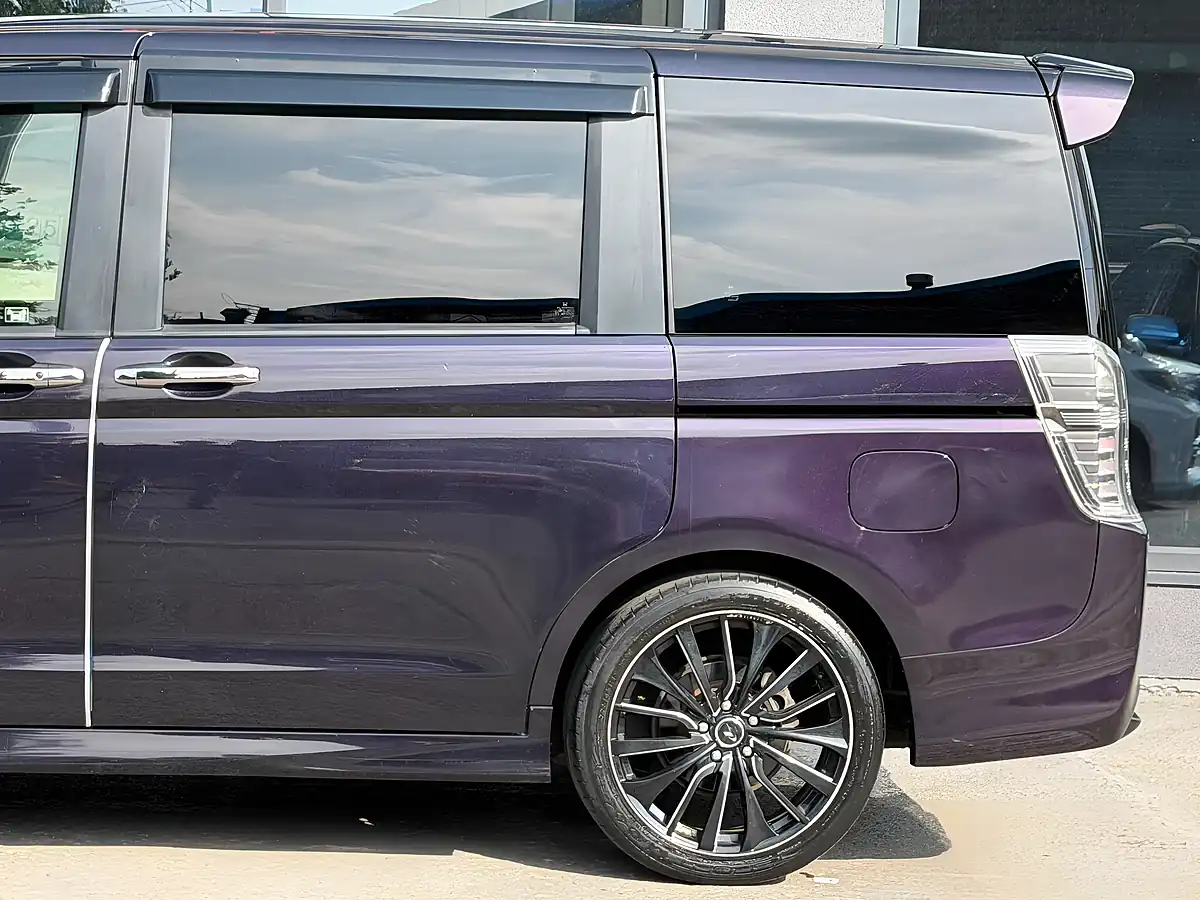 Used 2013 Honda Stepwagon Spada Z Purple - Interior and Exterior details 9