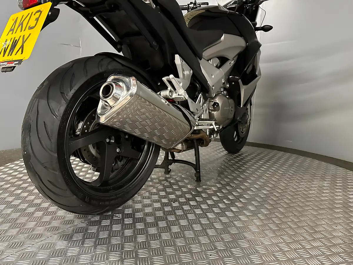 Used 2013 Honda VFR800X Crossrunner Black - Interior and Exterior details 8