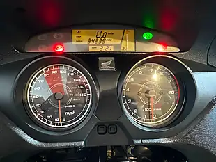 Used 2013 Honda XL1000V Varadero Xl White - Interior and Exterior details 4
