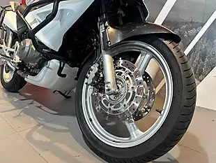 Used 2013 Honda XL1000V Varadero Xl White - Interior and Exterior details 9