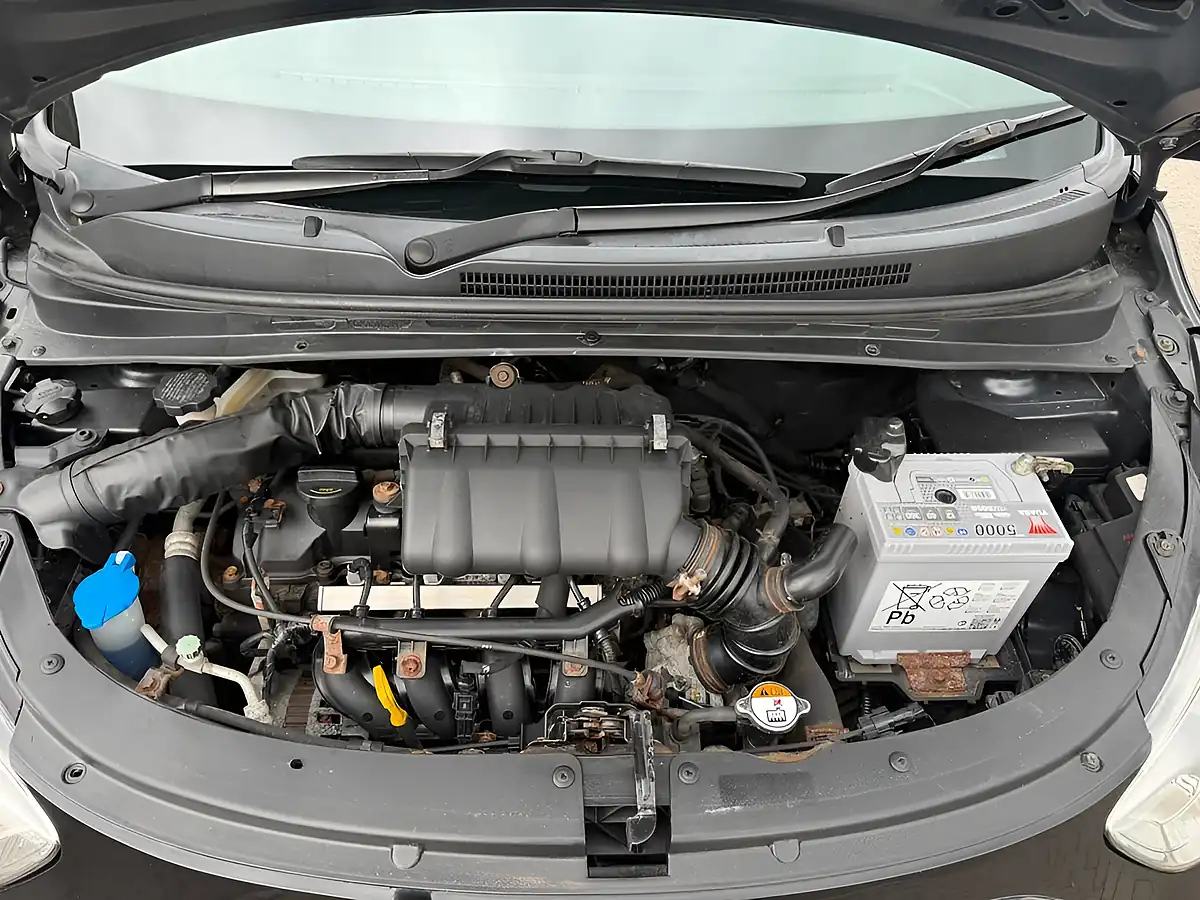 Used 2013 Hyundai I10 Active Black - Interior and Exterior details 17