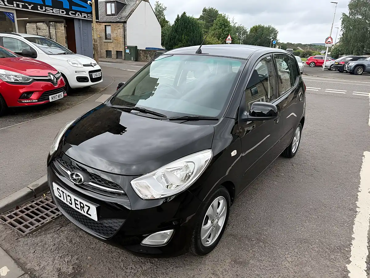 Used 2013 Hyundai I10 Active Black - Interior and Exterior details 2