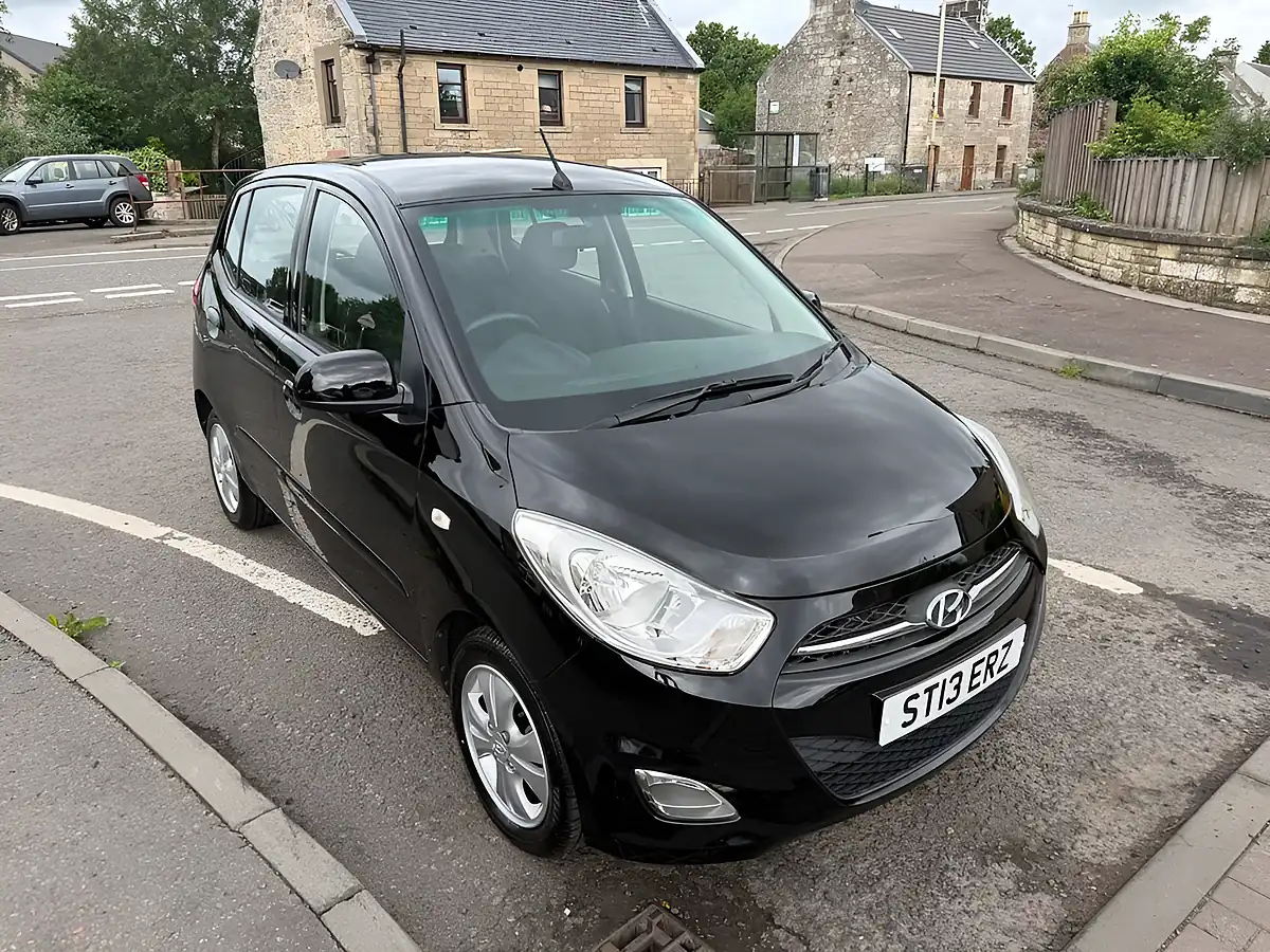Used 2013 Hyundai I10 Active Black - Interior and Exterior details 4
