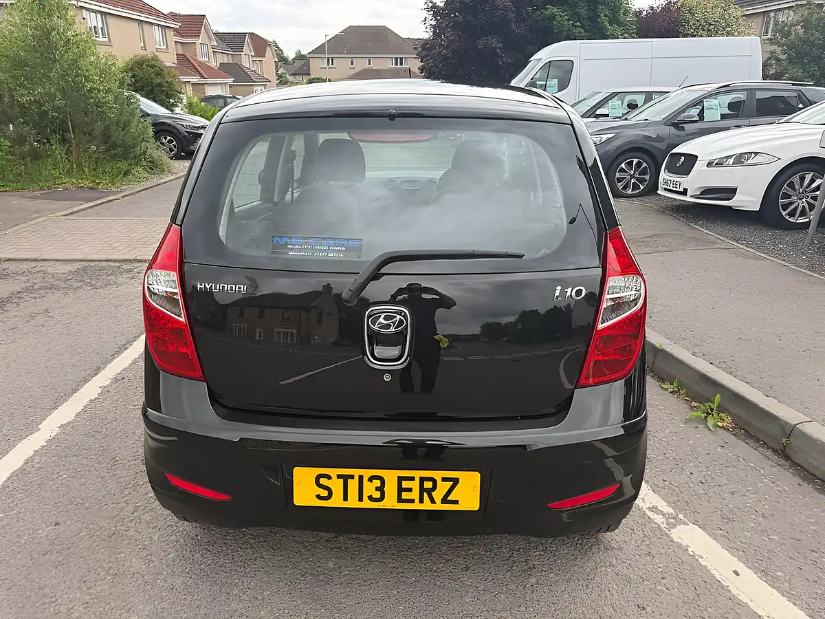 Used 2013 Hyundai I10 Active Black - Interior and Exterior details 7