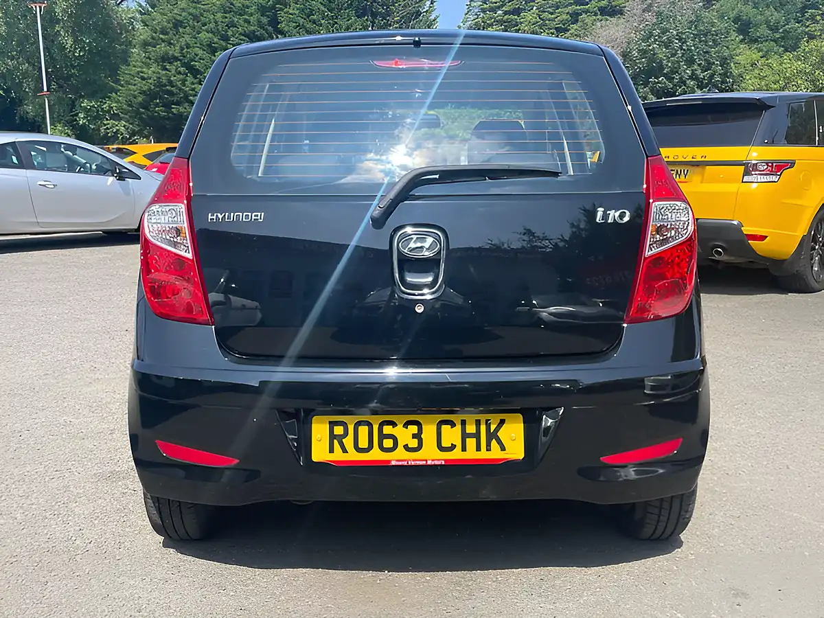 Used 2013 Hyundai i10 Active Black - Interior and Exterior details 5