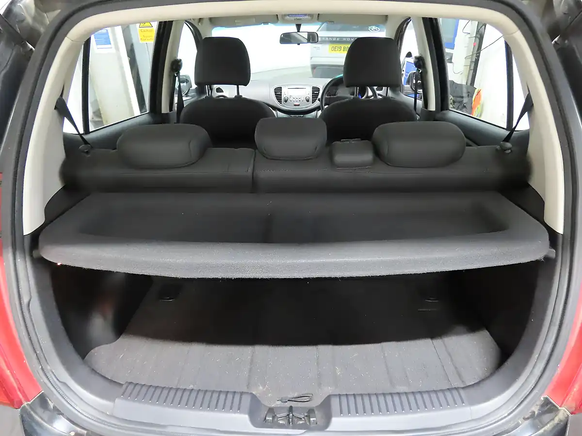 Used 2013 Hyundai i10 Active Euro 5 5dr Black - Interior and Exterior details 10