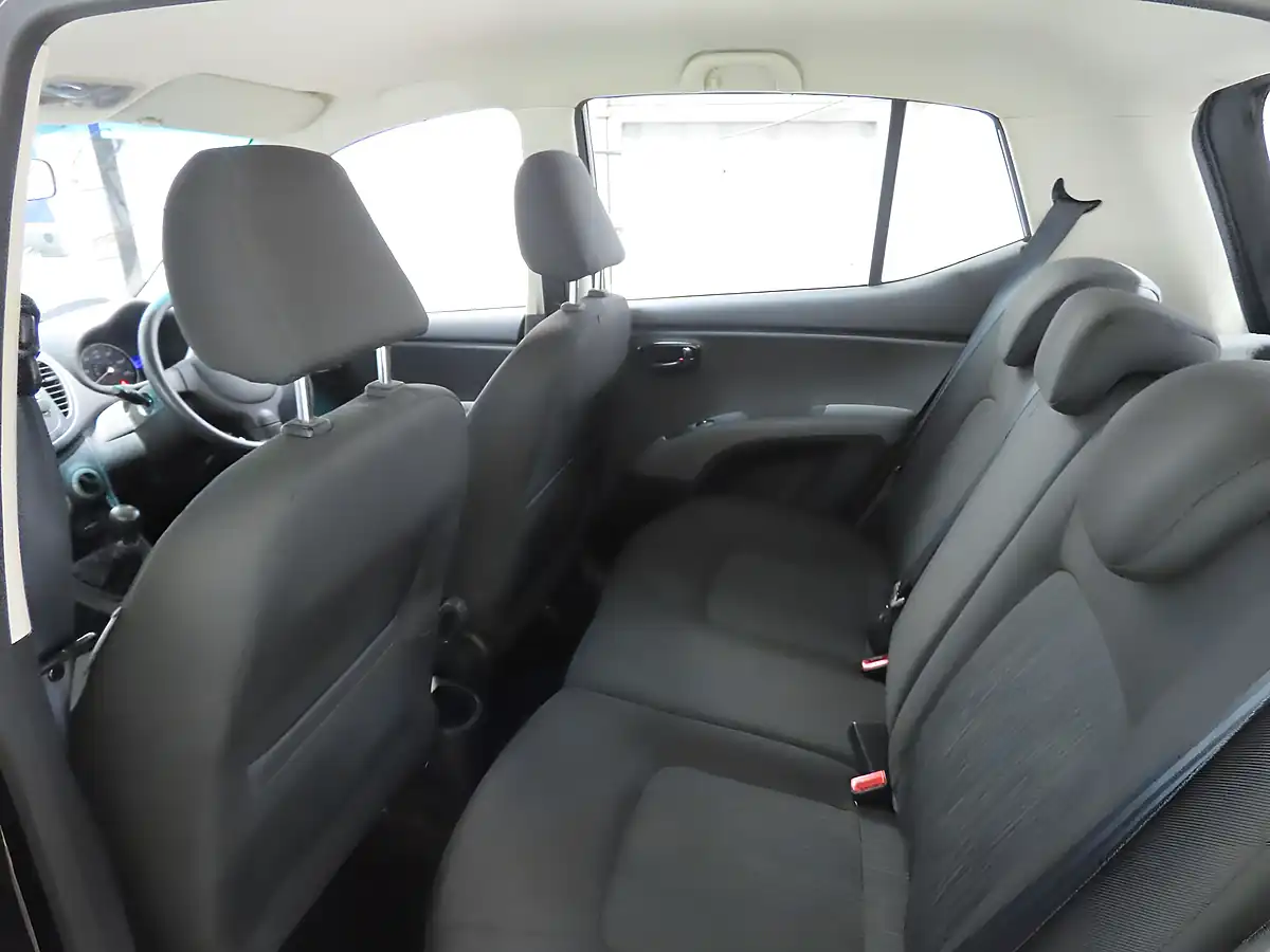 Used 2013 Hyundai i10 Active Euro 5 5dr Black - Interior and Exterior details 8