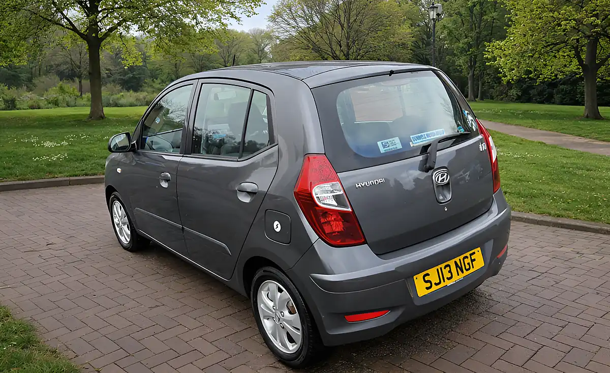 Used 2013 Hyundai i10 Active Grey - Interior and Exterior details 3