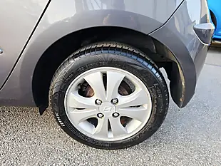 Used 2013 Hyundai i10 Active Grey - Interior and Exterior details 19