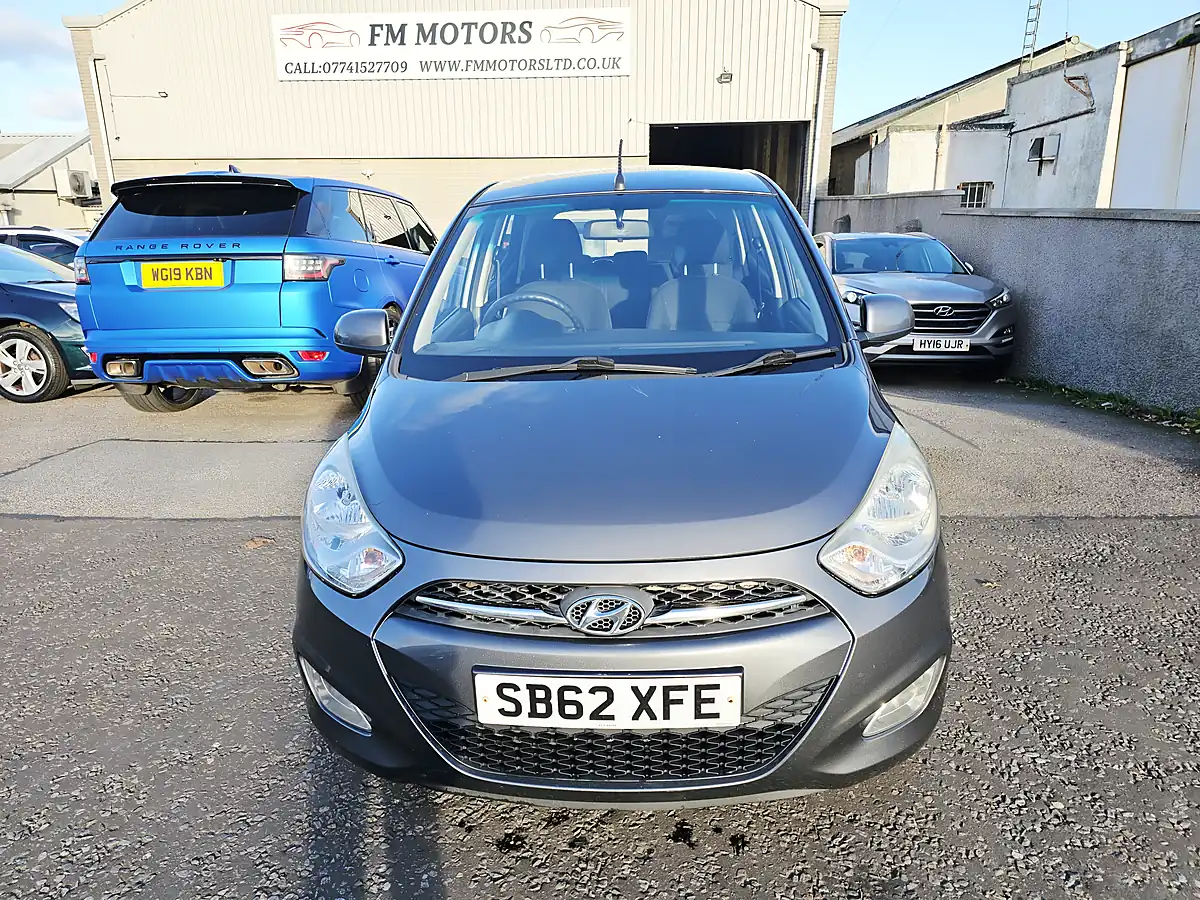 Used 2013 Hyundai i10 Active Grey - Interior and Exterior details 6