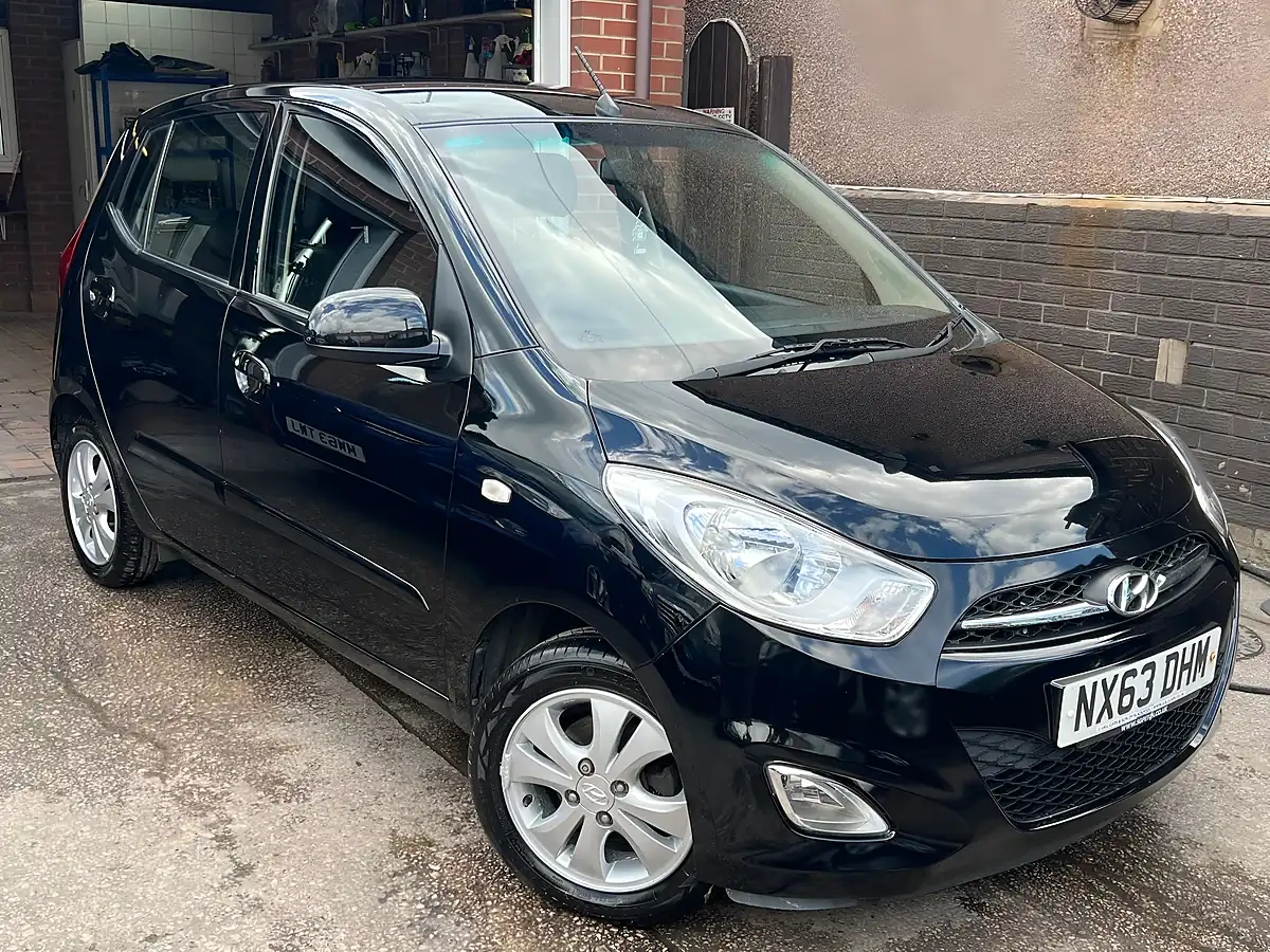 Used 2013 Hyundai i10 Active Metallic Black - Front View