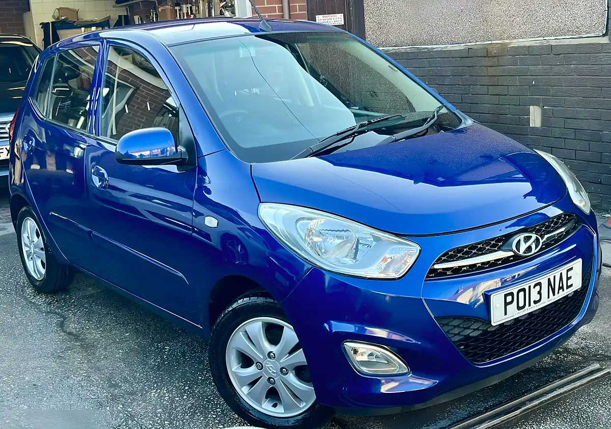 Used 2013 Hyundai i10 Active Metallic Blue - Front View