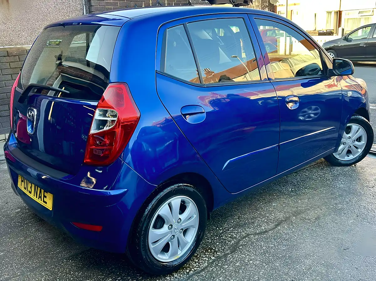 Used 2013 Hyundai i10 Active Metallic Blue - Interior and Exterior details 3