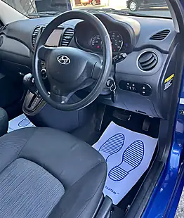 Used 2013 Hyundai i10 Active Metallic Blue - Interior and Exterior details 8