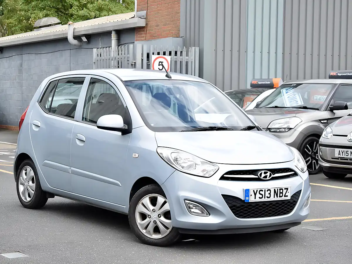 Used 2013 Hyundai I10 Active Silver - Front View