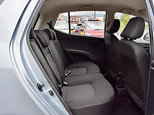 Used 2013 Hyundai I10 Active Silver - Interior and Exterior details 13