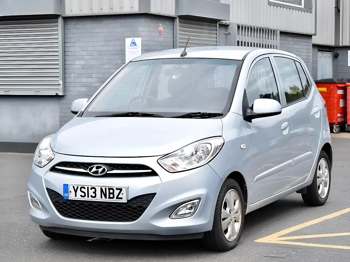 Used 2013 Hyundai I10 Active Silver - Interior and Exterior details 3
