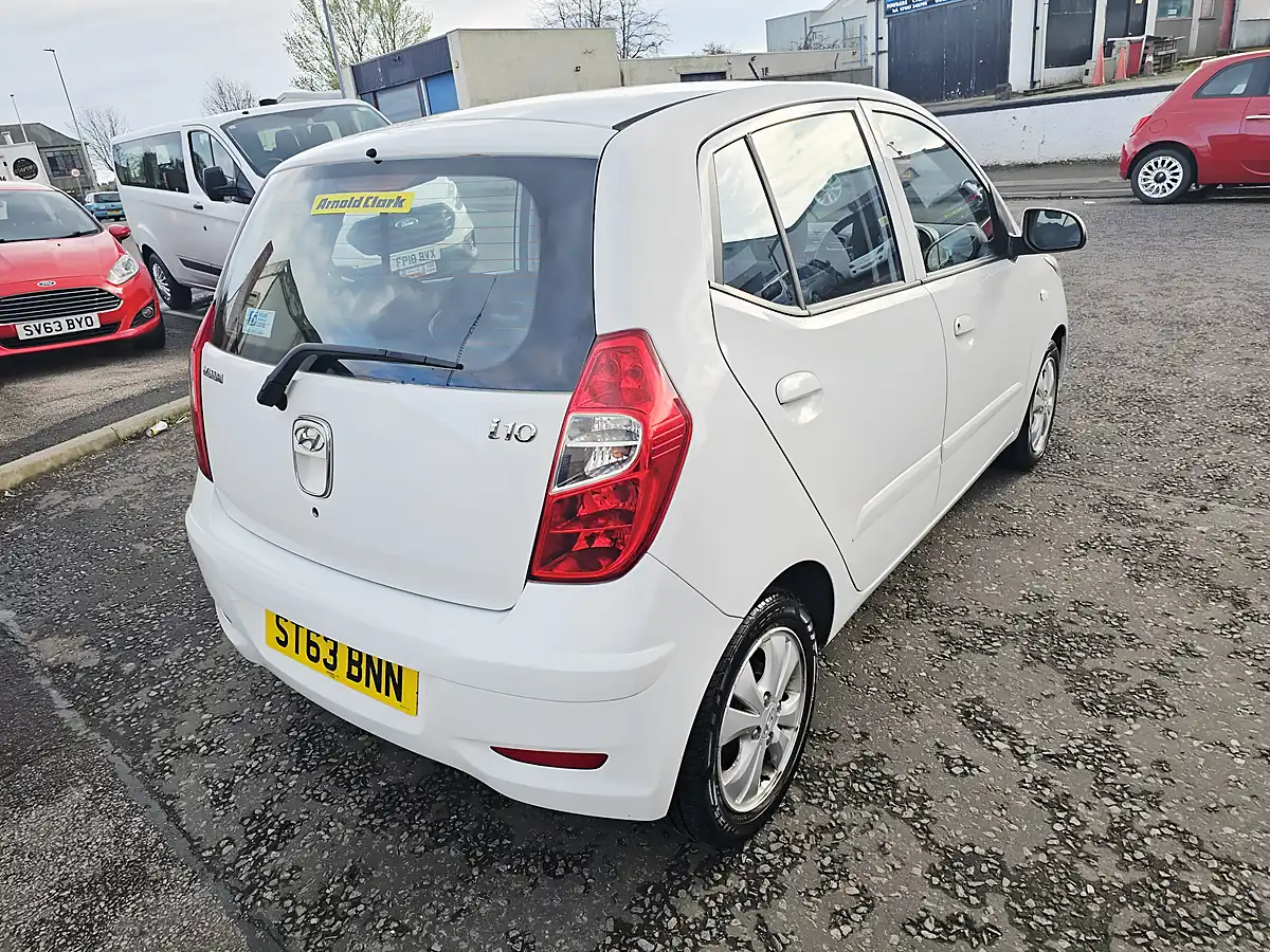 Used 2013 Hyundai i10 Active White - Interior and Exterior details 3