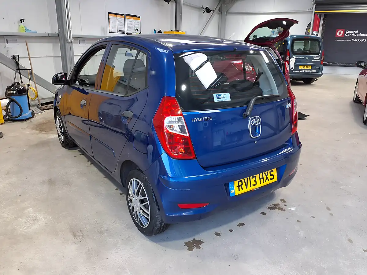 Used 2013 Hyundai I10 Classic Blue - Interior and Exterior details 3