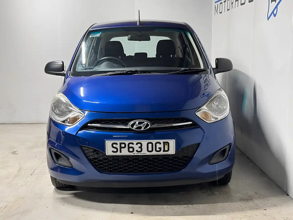 Used 2013 Hyundai I10 Classic Blue - Interior and Exterior details 2