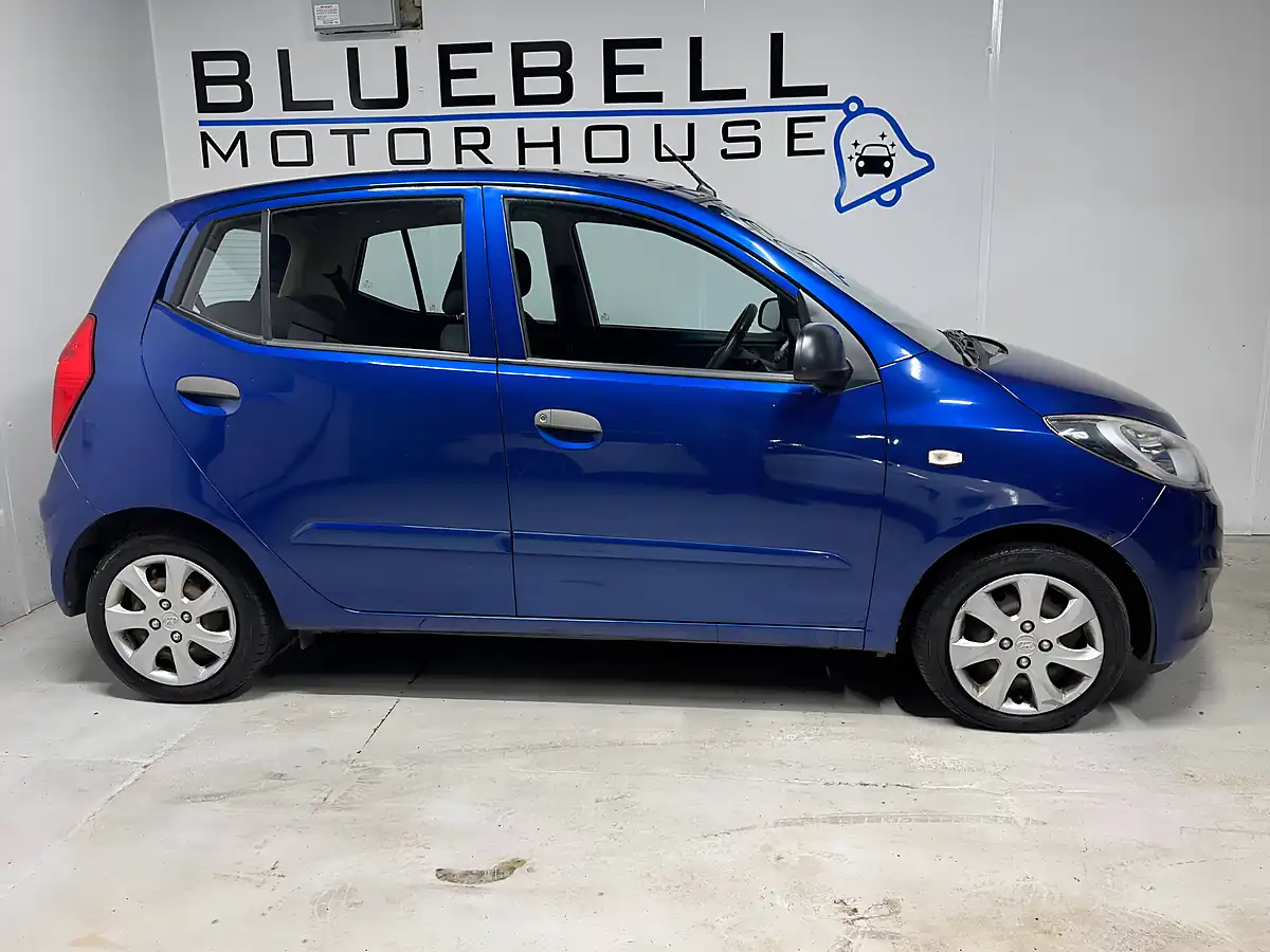 Used 2013 Hyundai I10 Classic Blue - Interior and Exterior details 6
