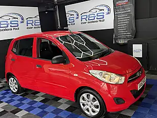 Used 2013 Hyundai i10 Classic Red - Interior and Exterior details 2