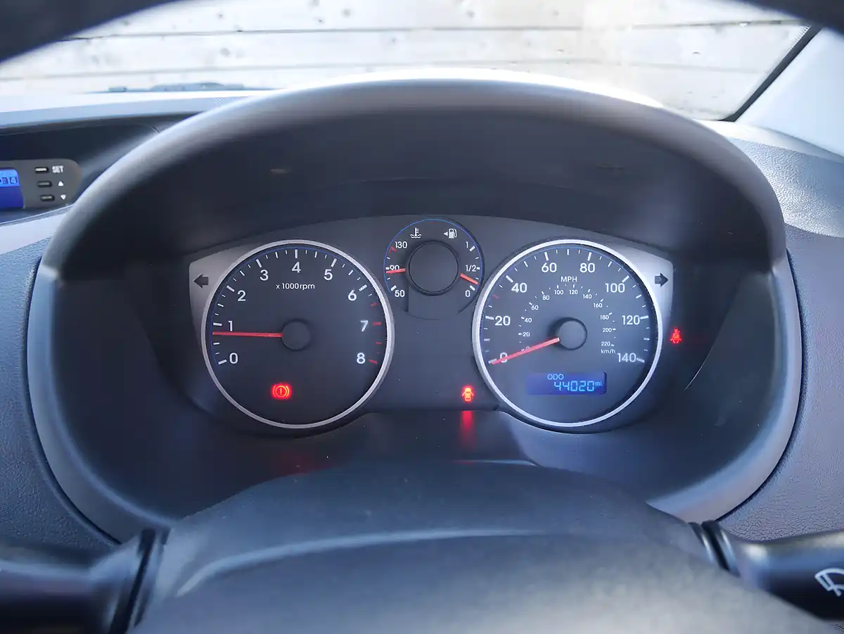 Used 2013 Hyundai I20 Active Clean Blue - Interior and Exterior details 14