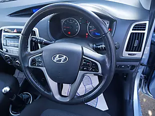 Used 2013 Hyundai I20 Active Clean Blue - Interior and Exterior details 18