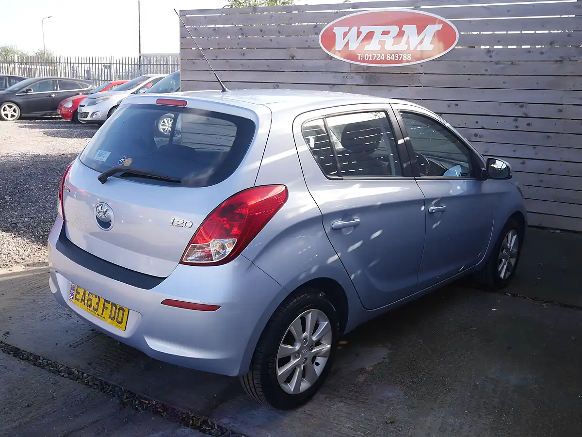 Used 2013 Hyundai I20 Active Clean Blue - Interior and Exterior details 9