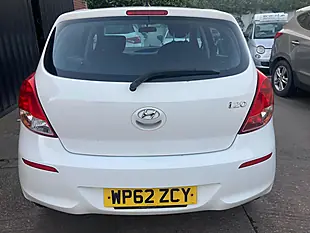 Used 2013 Hyundai I20 Active White - Interior and Exterior details 5