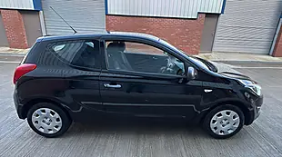 Used 2013 Hyundai I20 Classic Black - Interior and Exterior details 10
