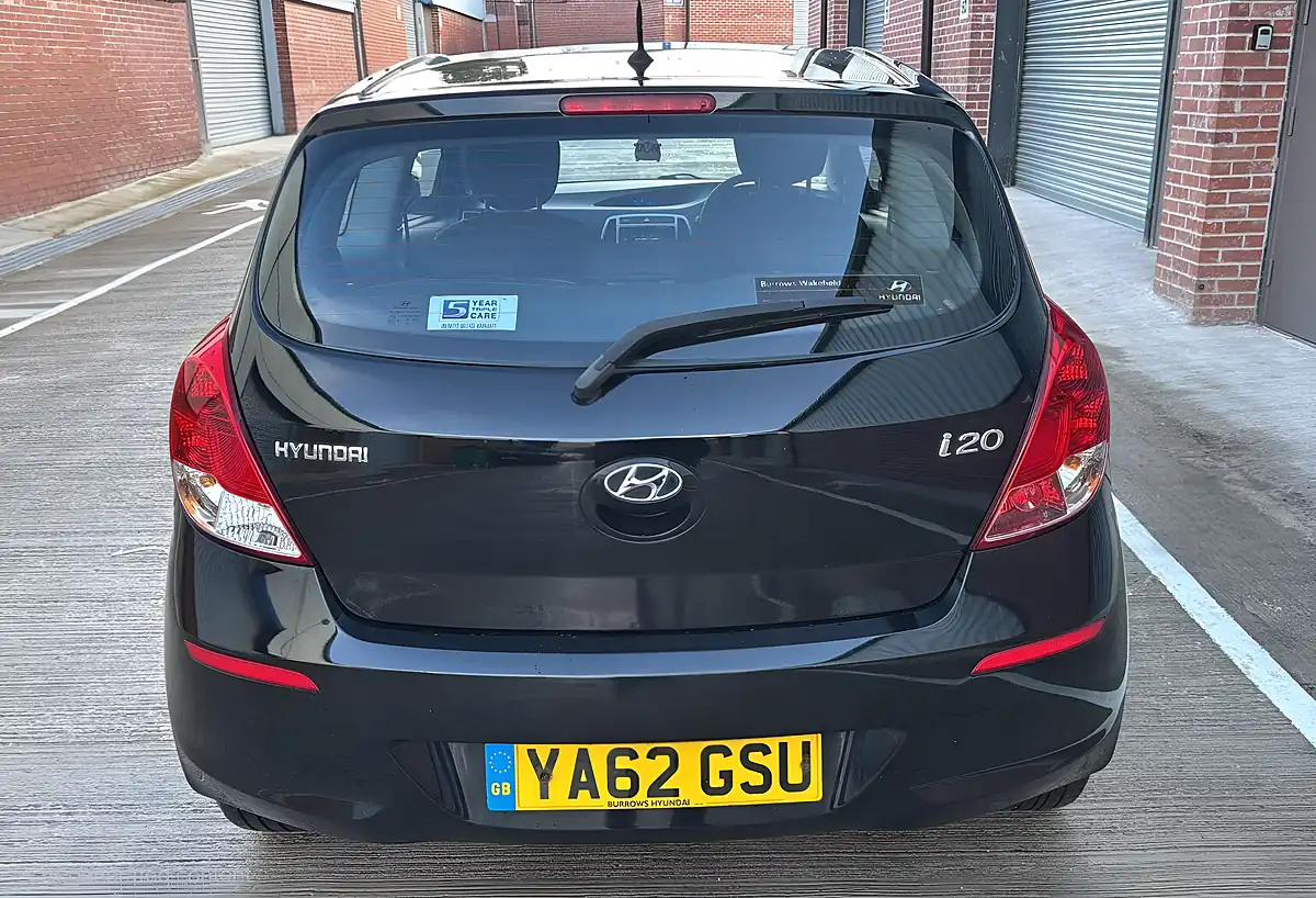 Used 2013 Hyundai I20 Classic Black - Interior and Exterior details 6
