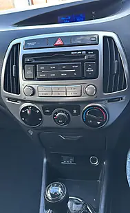 Used 2013 Hyundai I20 Classic Black - Interior and Exterior details 7