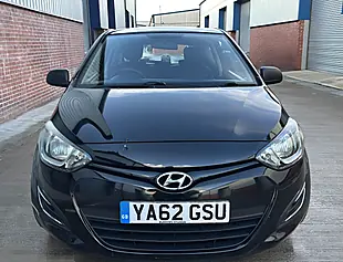 Used 2013 Hyundai I20 Classic Black - Interior and Exterior details 9