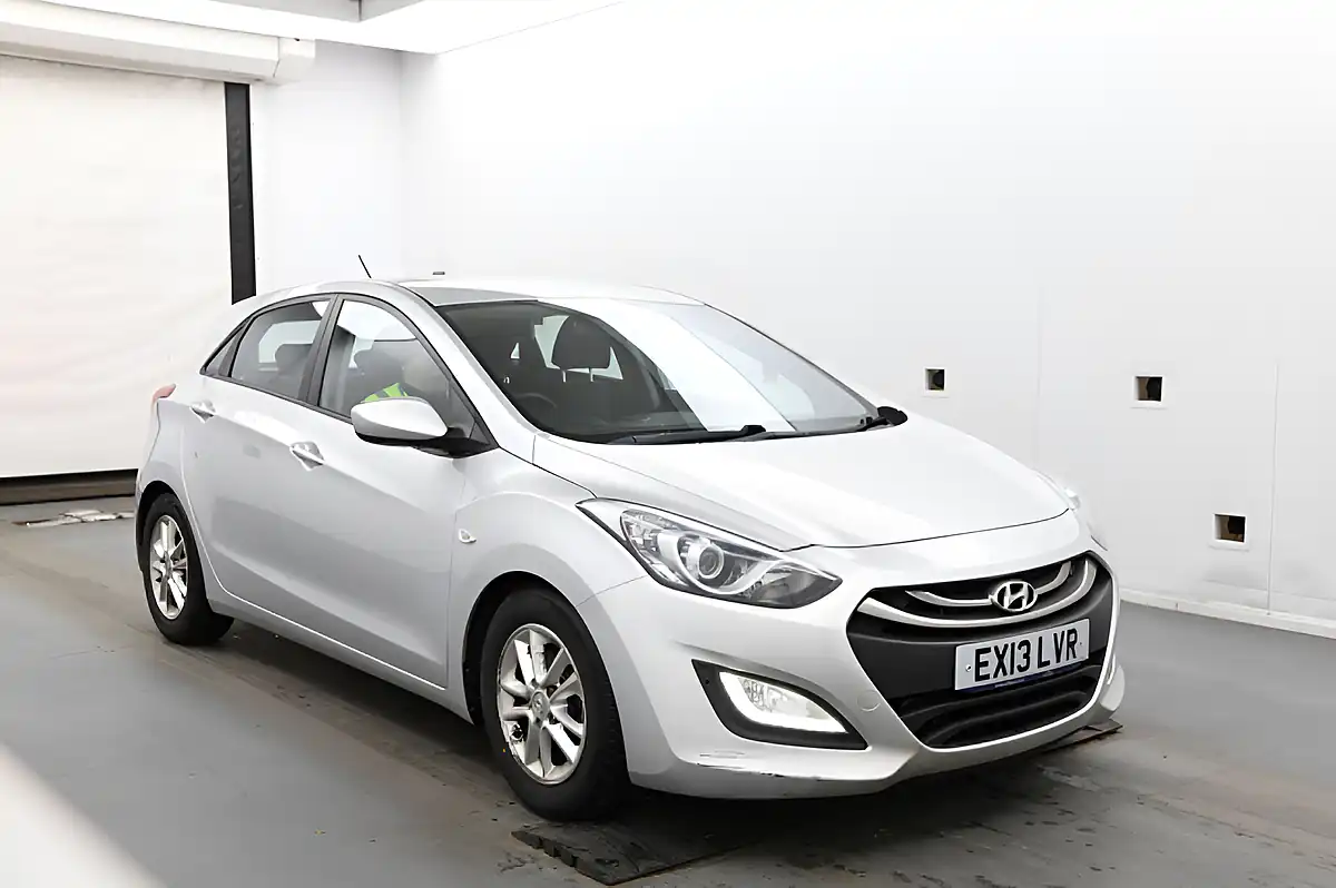 Used 2013 Hyundai I30 Active Euro 5 Silver - Front View