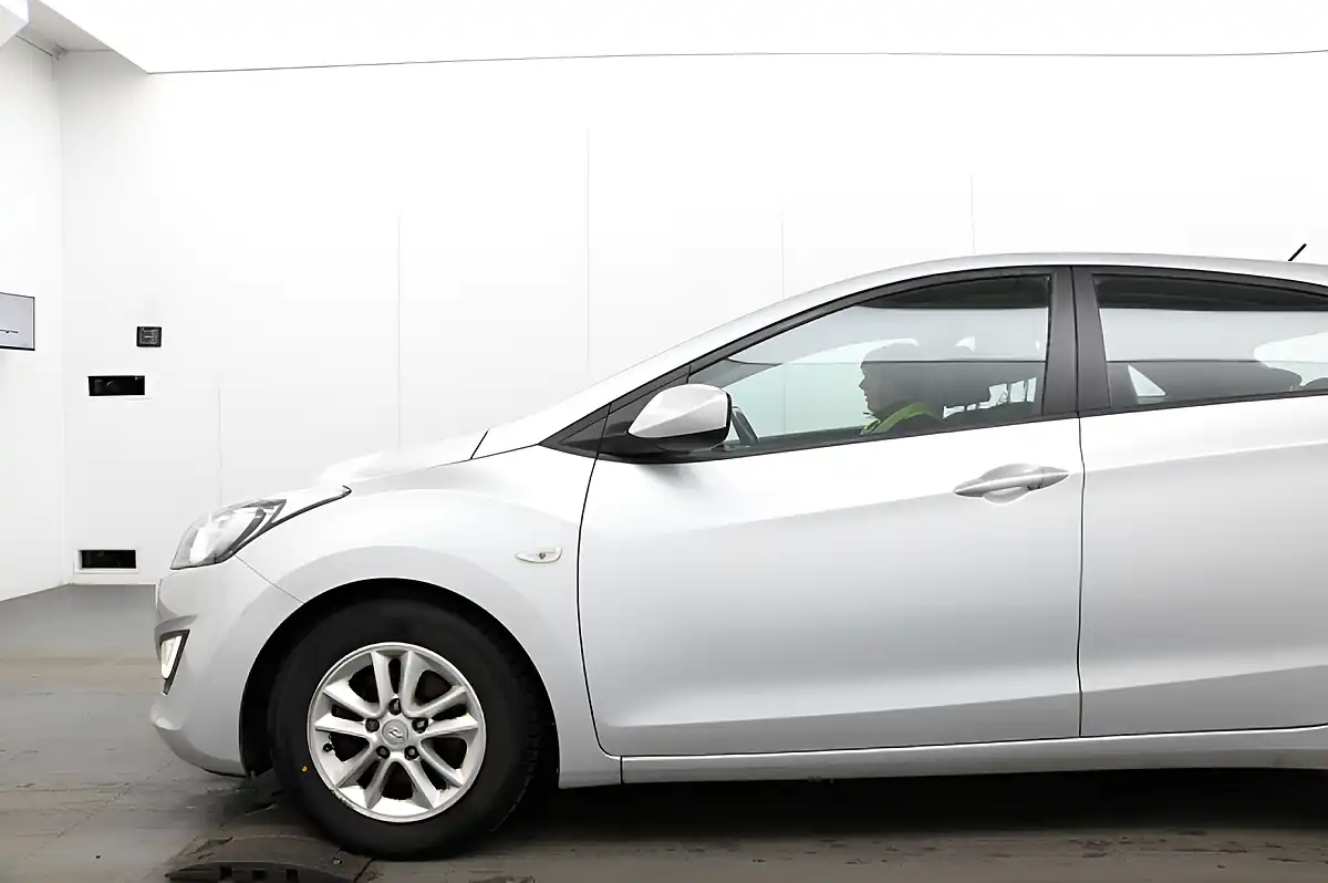 Used 2013 Hyundai I30 Active Euro 5 Silver - Interior and Exterior details 10