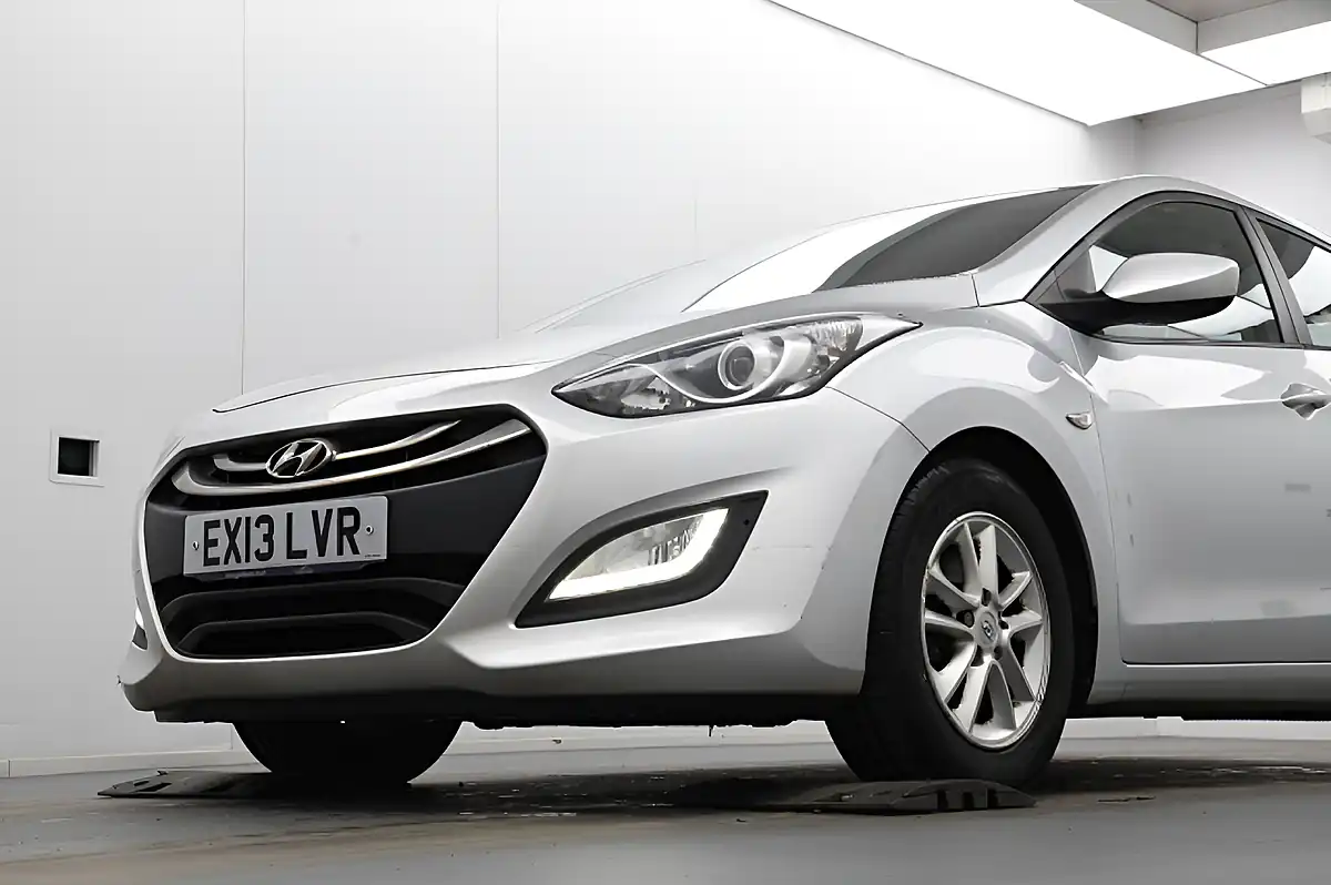 Used 2013 Hyundai I30 Active Euro 5 Silver - Interior and Exterior details 7