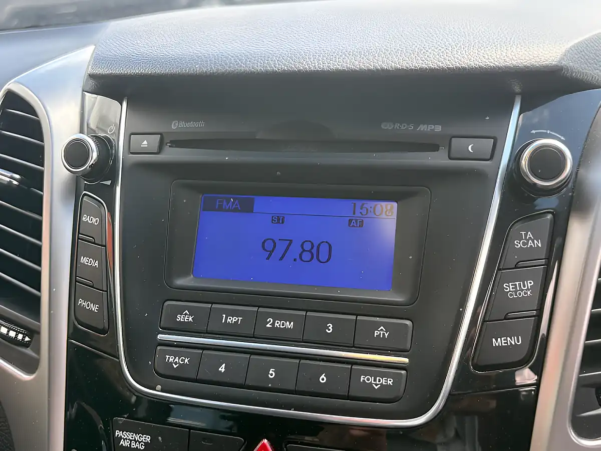 Used 2013 Hyundai I30 Active Silver - Interior and Exterior details 13