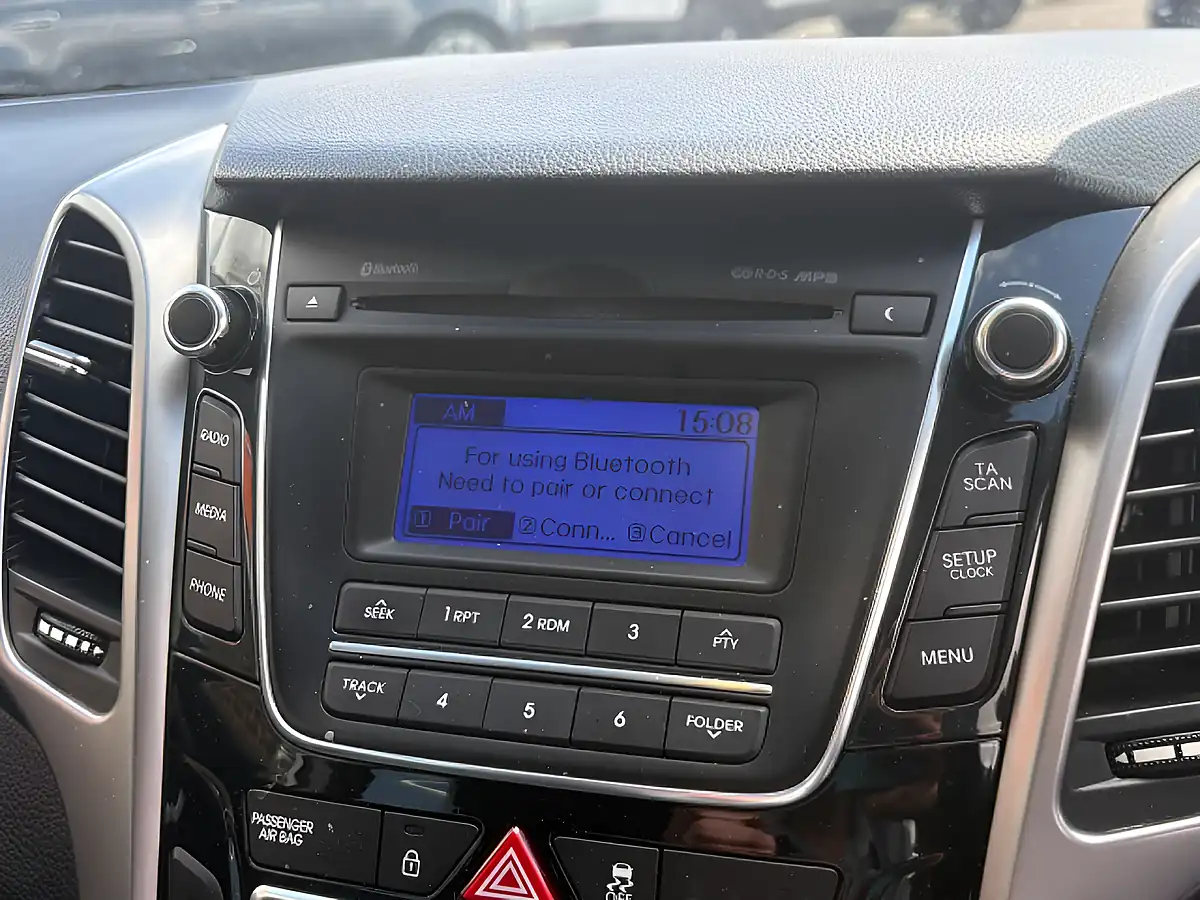 Used 2013 Hyundai I30 Active Silver - Interior and Exterior details 14