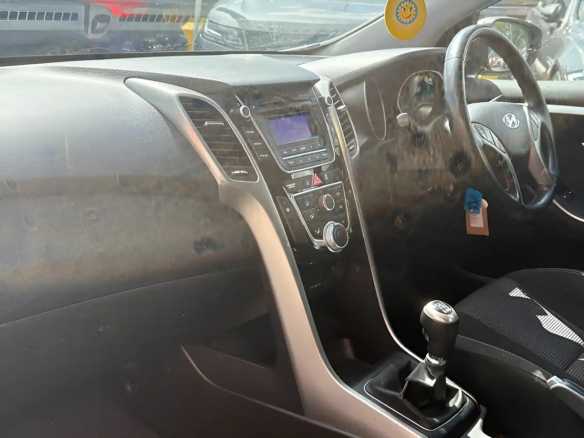 Used 2013 Hyundai I30 Active Silver - Interior and Exterior details 5