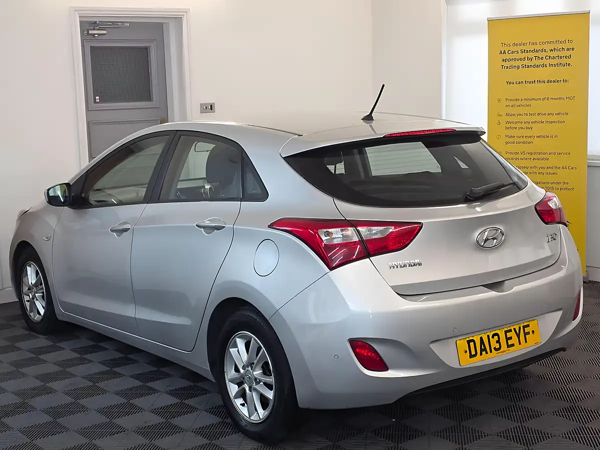 Used 2013 Hyundai i30 Blue Drive Active Silver - Interior and Exterior details 6