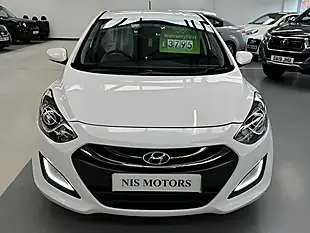 Used 2013 Hyundai i30 Blue Drive Active White - Interior and Exterior details 6