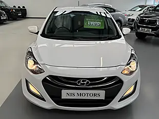 Used 2013 Hyundai i30 Blue Drive Active White - Interior and Exterior details 7