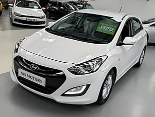 Used 2013 Hyundai i30 Blue Drive Active White - Interior and Exterior details 8